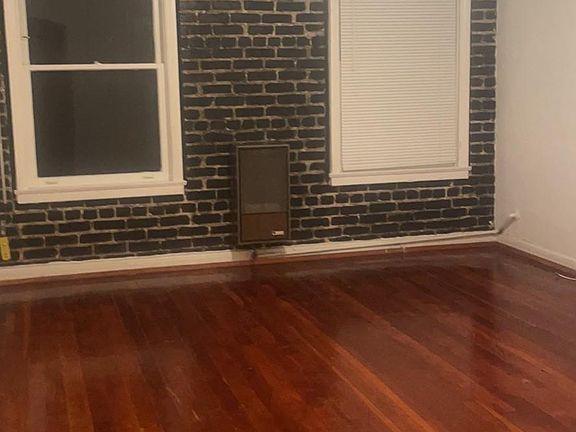 3rd image of 608 S Dunsmuir Ave APT 407
