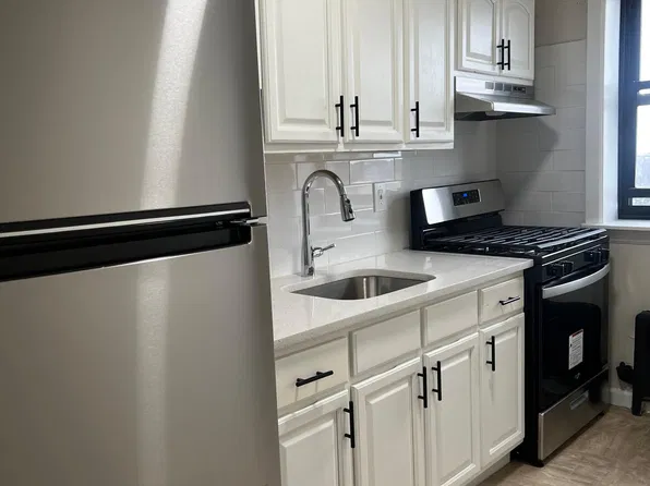 111 Washington St #5H, East Orange, NJ 07017
