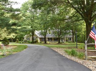 9189 Deerfield Dr, Seville, OH 44273