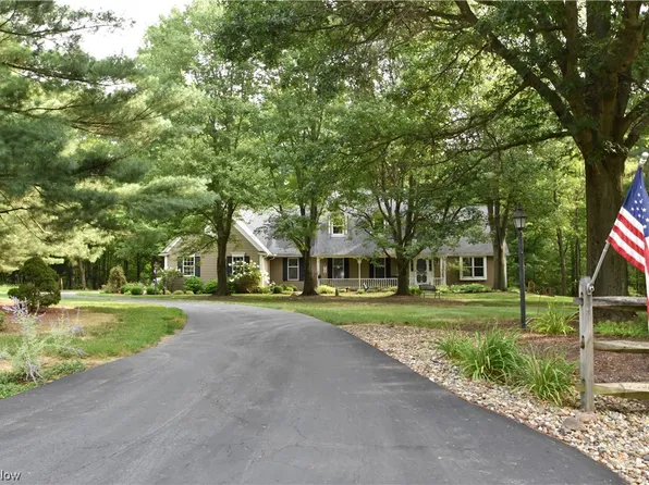 9189 Deerfield Dr, Seville, OH 44273