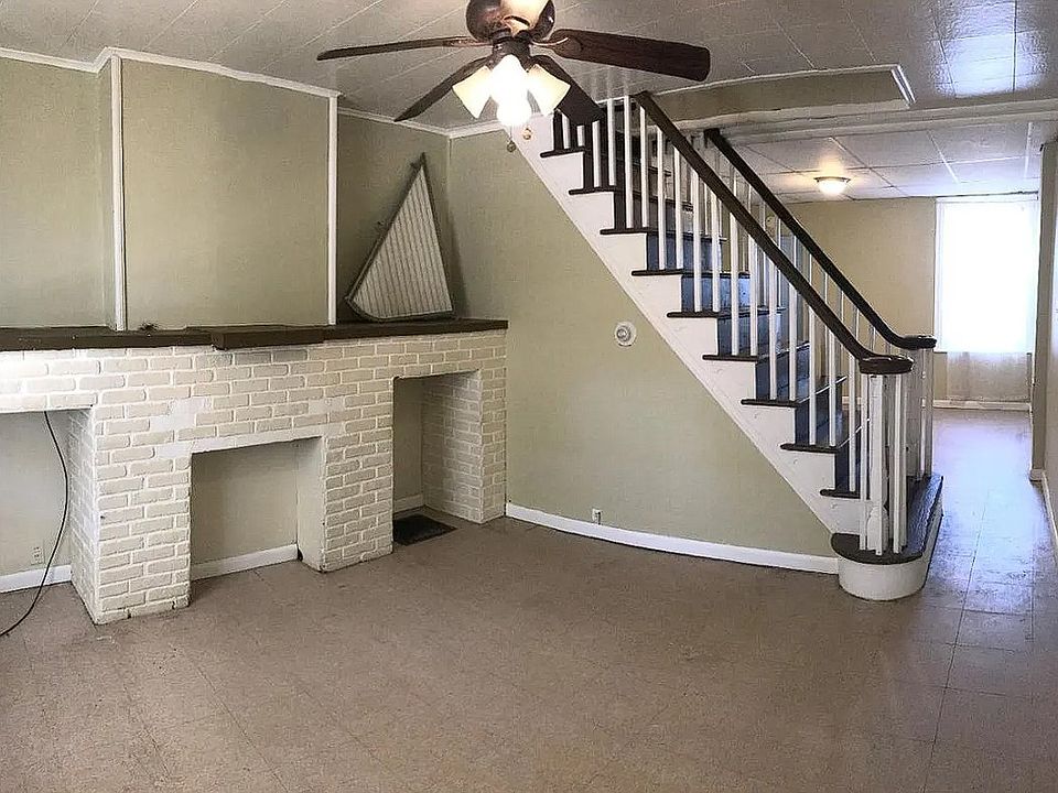 2nd image of 1840 E Oakdale St #1