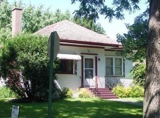 802 E 3rd St, Dell Rapids, SD 57022