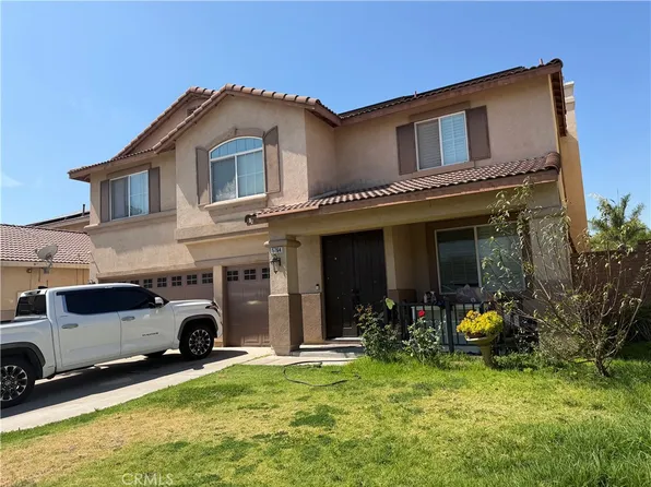5764 Riverwood Ln, Fontana, CA 92336
