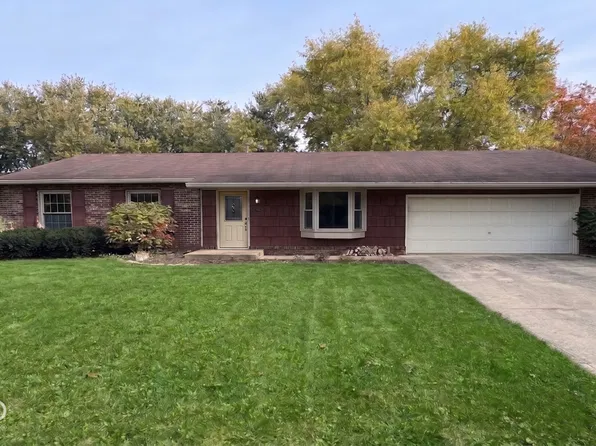 35 Walnut St, Pittsboro, IN 46167