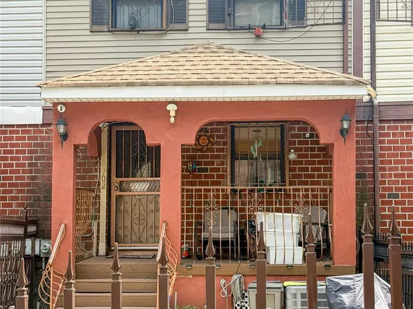 702 Saint Anns Avenue, Bronx, NY 10455