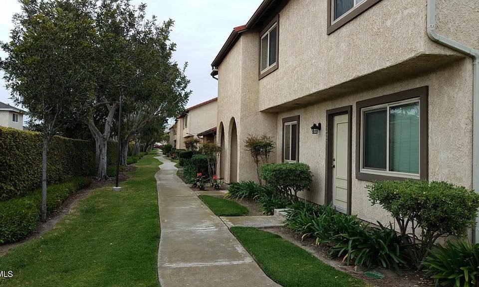 2nd image of 3153 Kelp Ln