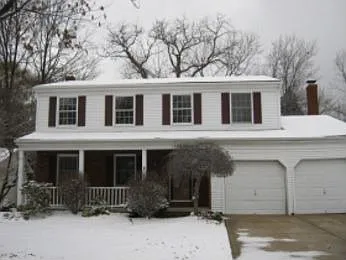 1107 Hillrock Dr photo 1