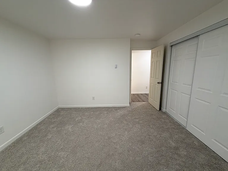 Skyview Apartments — Photo 12
