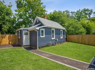 39 Bay Shore Ave #A, Bay Shore, NY 11706