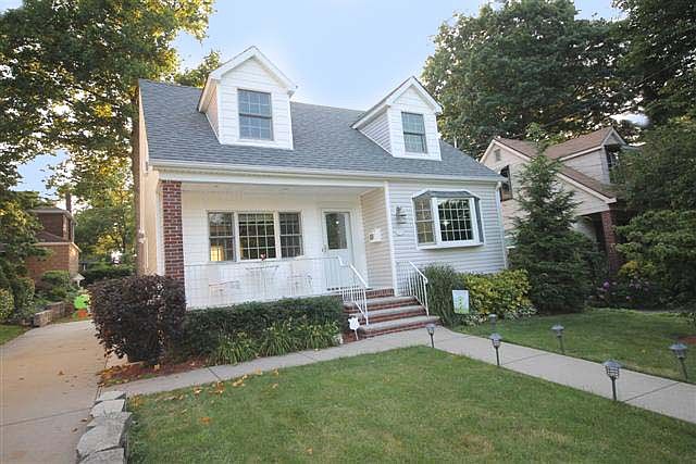 1st image of 176 Kissel Ave