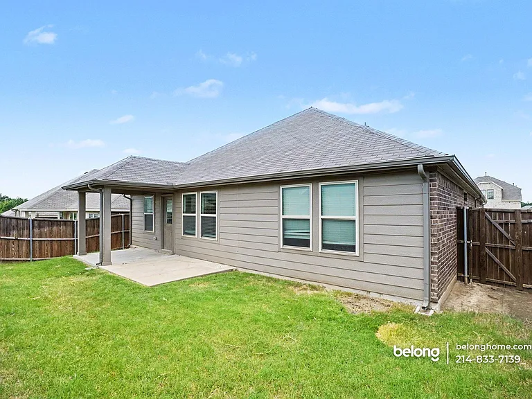 242 Maverick Ct — Photo 15