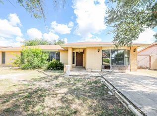 805 Sandy Ln, Laredo, TX 78045