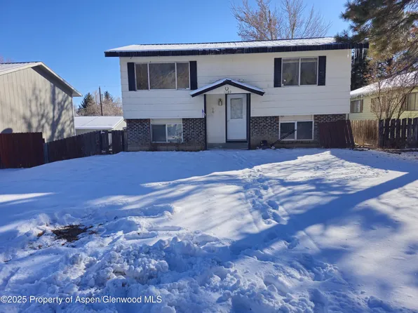 1180 Hill St, Meeker, CO 81641