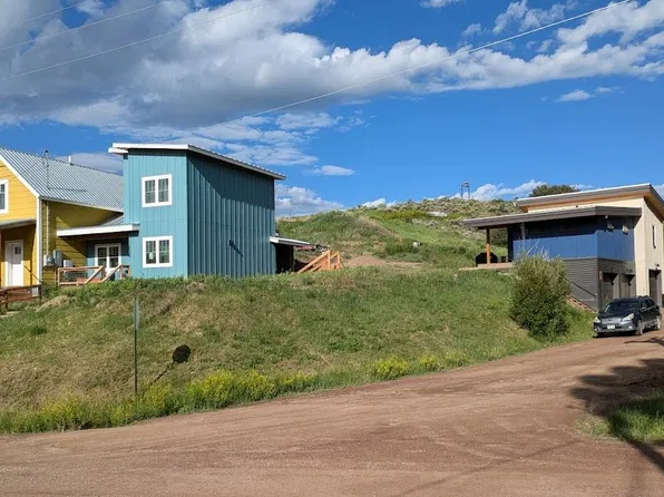203 N Lincoln Ave, Oak Creek, CO 80467
