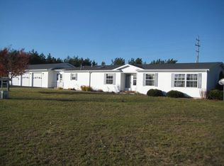 7127 Robinson Rd, Pellston, MI 49769