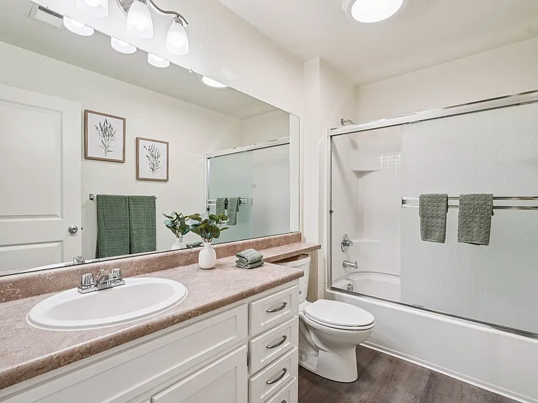 Fountain Circle Townhomes — Photo 17