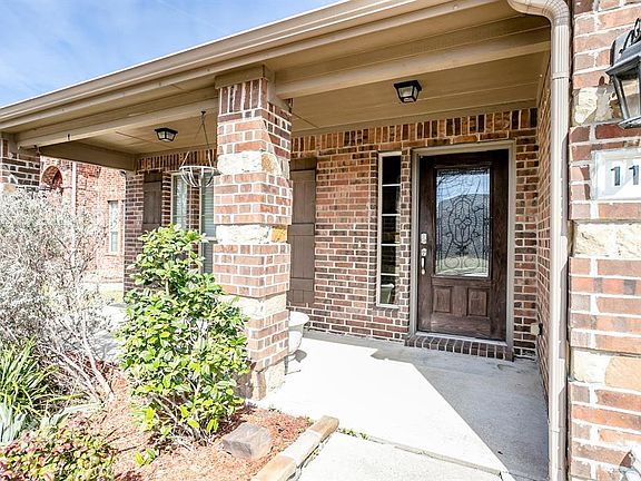 3rd image of 1112 Bexar Ave