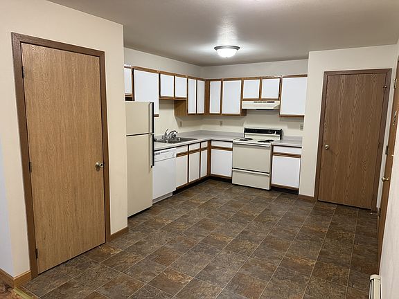 4th image of 3140 Rosalie Pkwy