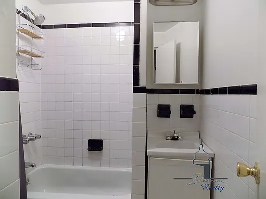 Rented by Boheme Realty LLC | media 8