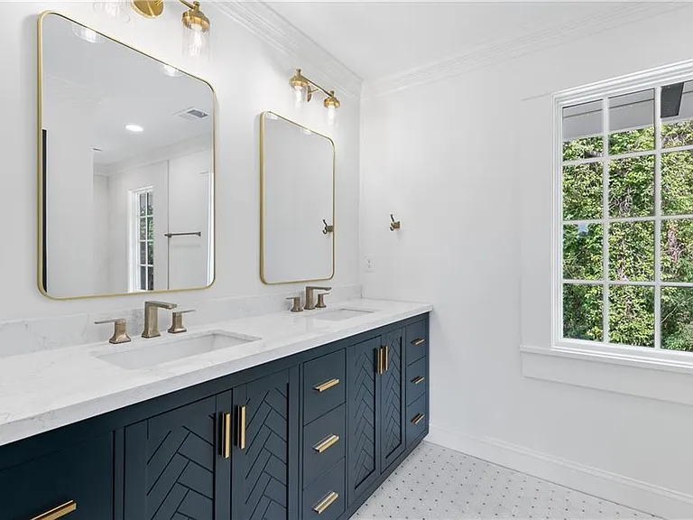 1296 Hilton Dr — Photo 25