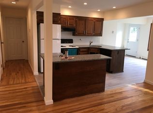 1051 Park Ln N #1, Franklin Square, NY 11010