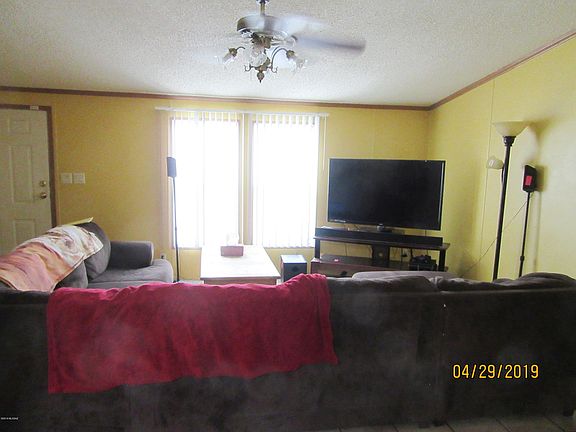 3rd image of 801 E Calle Bayona