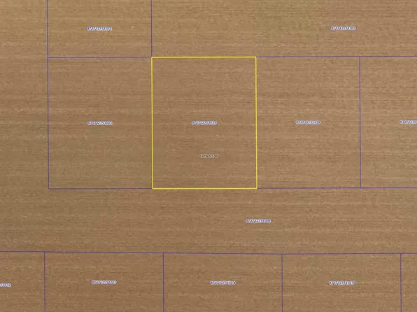 18 Prairie Dr, Grundy Center, IA 50638