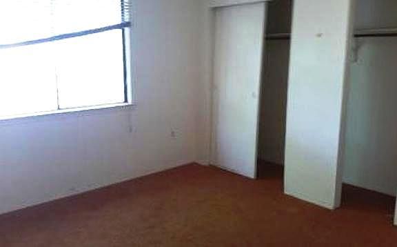 4th image of 205 N Bard Ave