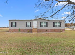292 Sand Ridge Road, Beulaville, NC 28518