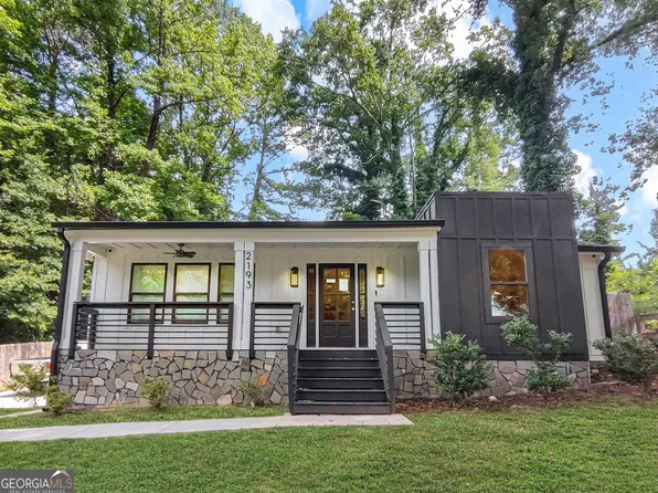 2193 Park Ter, College Park, GA 30337
