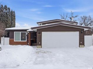 227 Sylvian WAY, Saskatoon, SK S7H 5G1