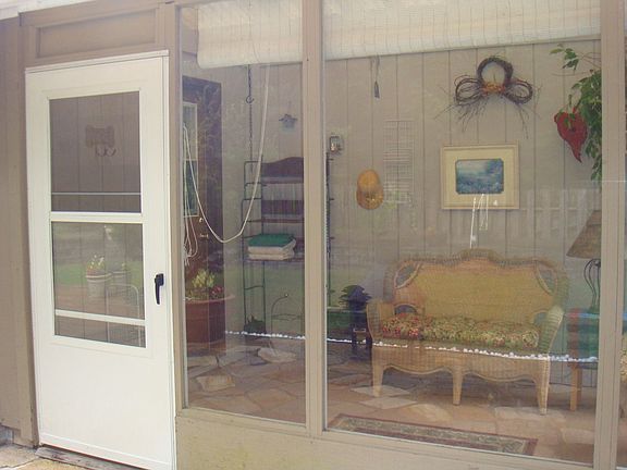 4th image of 7118 Glen Annie Ln SW