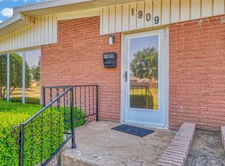1909 N Flamingo Ln, Altus, OK 73521