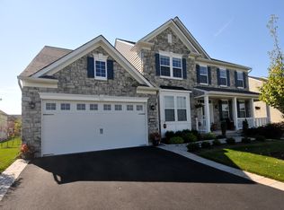 1432 Gabriel Ln, Warminster, PA 18974