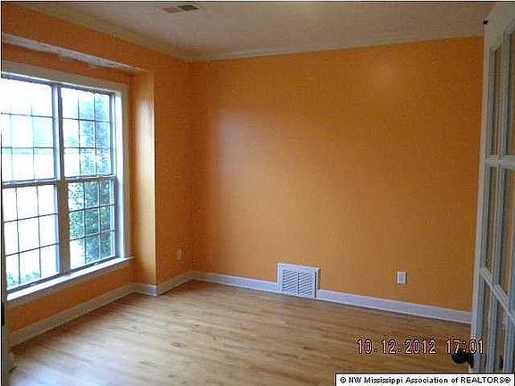 4th image of 3557 Marcia Louise Dr