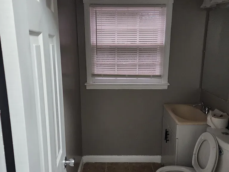 733 Lane Ave — Photo 11
