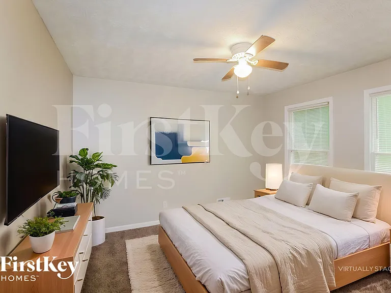 732 Harness Ct — Photo 14