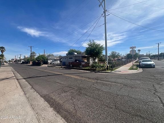 2nd image of 347 N 16TH Avenue