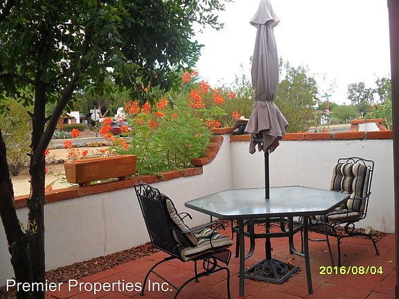 3rd image of 291 S La Canada Dr