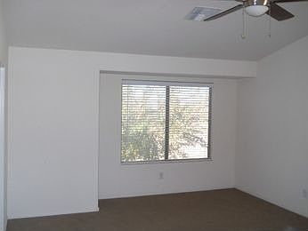 5th image of 28952 N Gold Ln