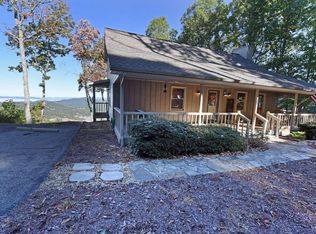 775 Bear Cub Trl, Hiawassee, GA 30546