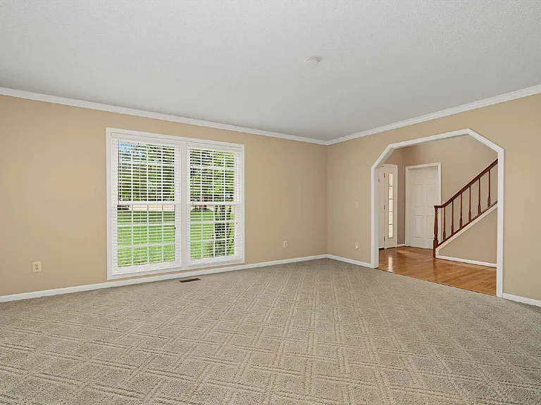 106 Dilworth Ct — Photo 12