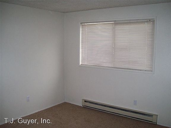 5th image of 621 S 3rd St #3975624