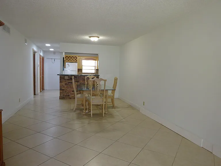 605 S State Road 7 #2D — Photo 23