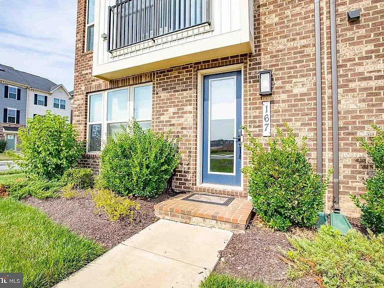 167 Lyons Creek Dr — Photo 1
