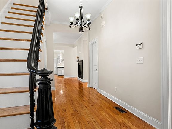 4th image of 28 Mercer Rd