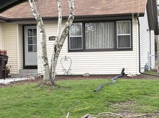 2809 Northbridge Dr, Racine, WI 53404