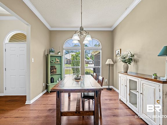 4th image of 28635 Cascades Ct