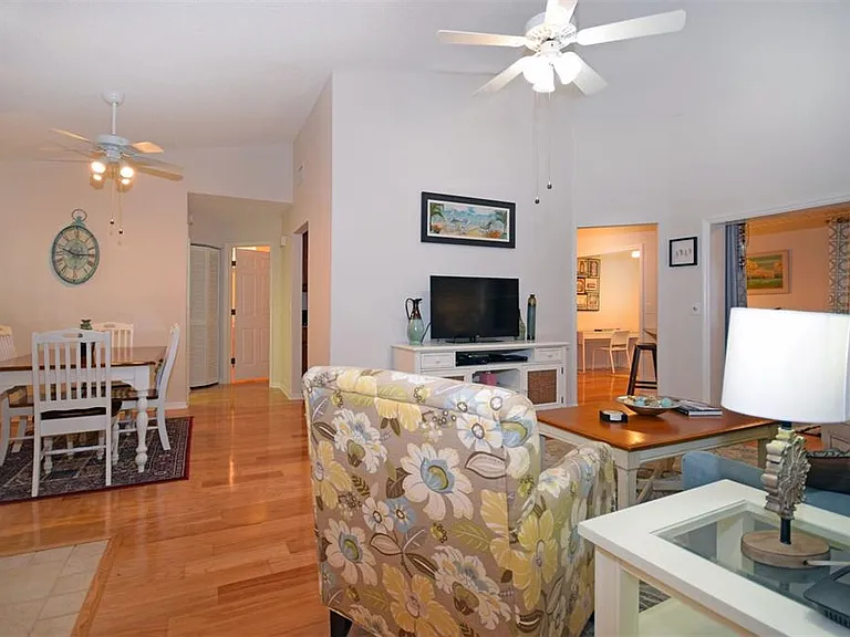 231 Southampton Ln #277 — Photo 12