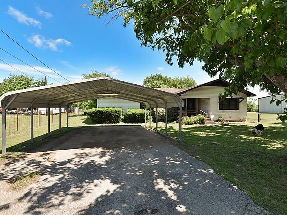 2nd image of 716 Westshore Dr